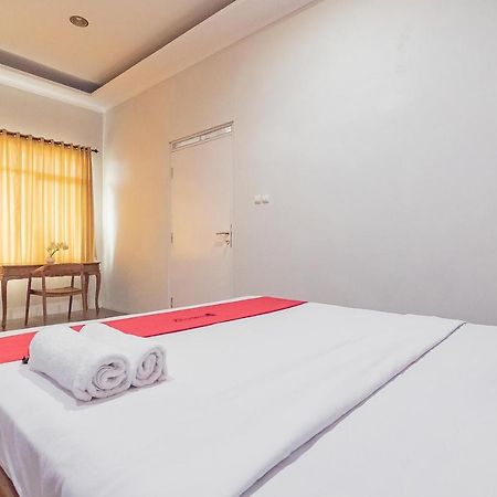 Reddoorz Resort Syariah Near D'Castello Ciater Subang Exteriör bild