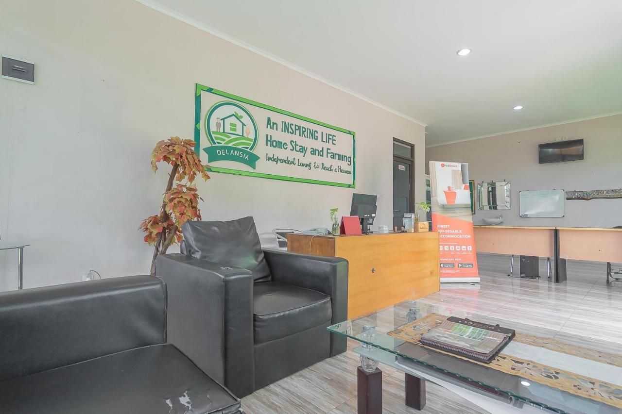 Reddoorz Resort Syariah Near D'Castello Ciater Subang Exteriör bild